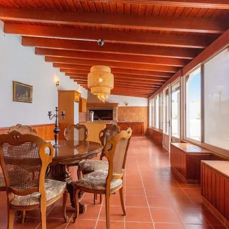 Alamos Park-stunning In Huge Private Grounds