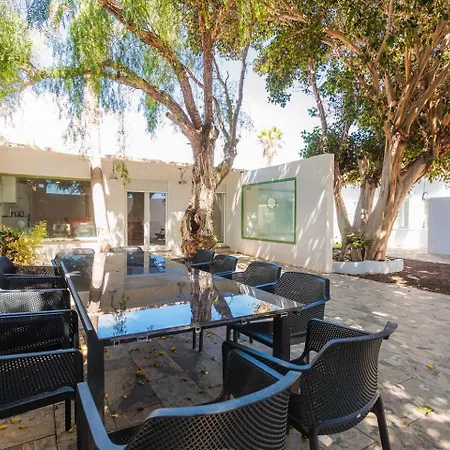 Alamos Park-stunning In Huge Private Grounds